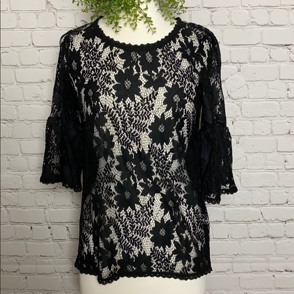 Blue tassel black lace bell sleeve blouse